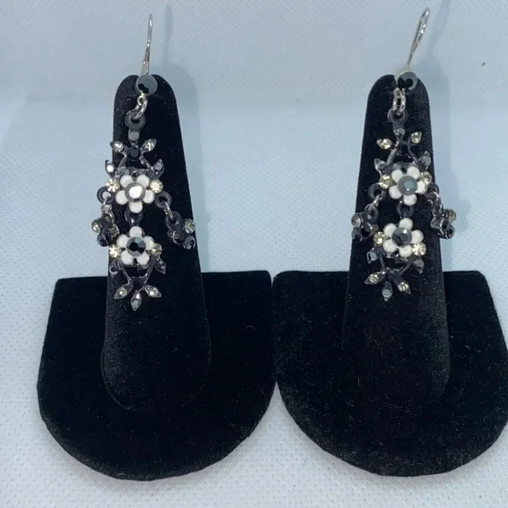 Black white & marcasite flower dangle earrings‎